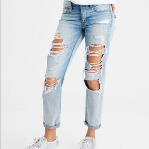 AE Tomgirl Jeans